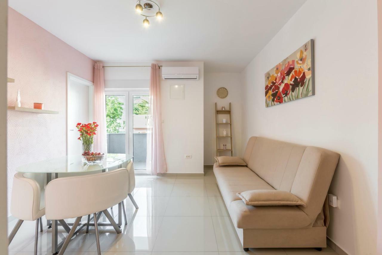 Apartments Karlo Podstrana Exterior photo